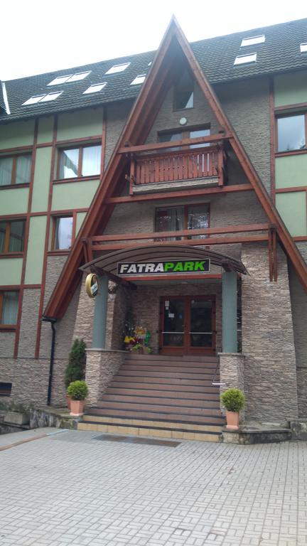 רוז'ומברוק Fatrapark 1 U Sovicky Studio, Kuchynka, Kupelna,S Balkonom Gratis Parkovanie V Podzemnej Garazi מראה חיצוני תמונה