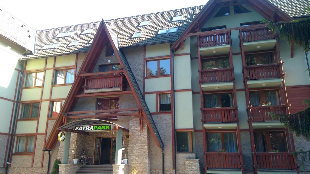 רוז'ומברוק Fatrapark 1 U Sovicky Studio, Kuchynka, Kupelna,S Balkonom Gratis Parkovanie V Podzemnej Garazi מראה חיצוני תמונה